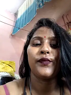 Jasmine_Januja's Webcam Show