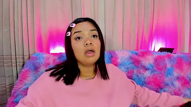 Онлайн чат XXX SofiiaCutee