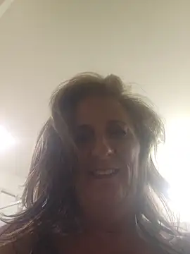 SultrySummer68 Live XXX-Chat