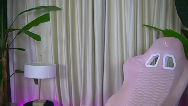 FoxieJullia 라이브 XXX 채팅