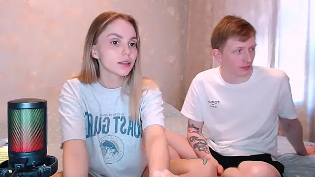 juliaanddima's Live XXX Chat