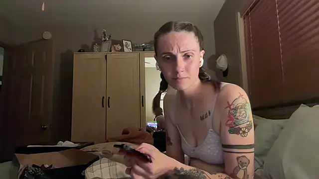 Ellz4's Webcam Show