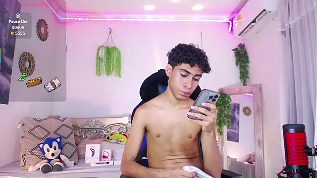 huge_armound Live XXX-chat