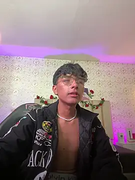 Czat XXX na żywo – osamu_tay