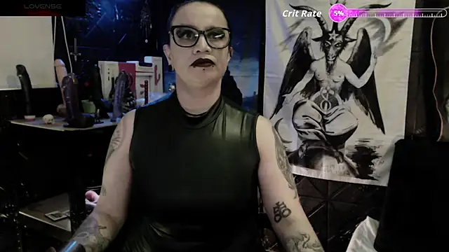 Онлайн чат XXX Evil_Queen_666