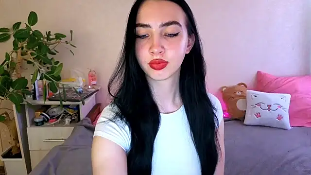 Czat XXX na żywo – WildKittenX_