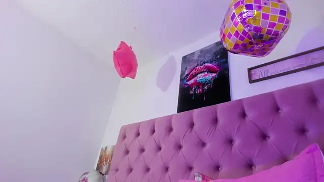 Aily_star Adlı Modelin Canlı XXX Sohbeti