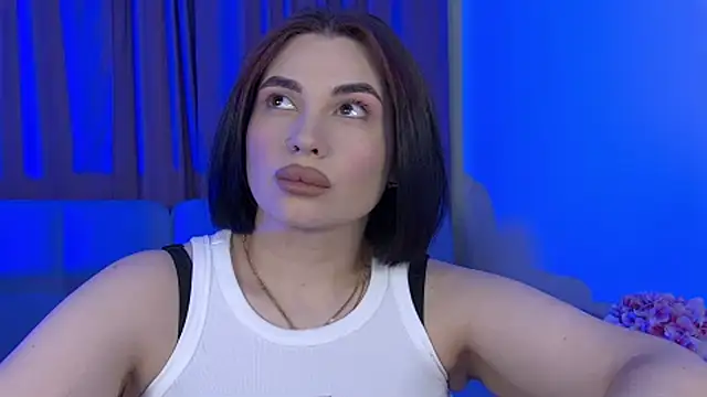 AdrianaToress 现场XXX聊天