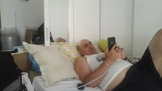 vitalik66679 élő XXX-chatje