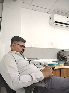 Desi_Lodo_Gujju_Boy 网络视讯表演