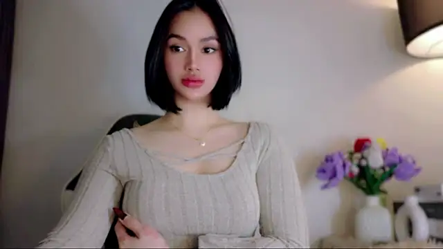 Chat +18 de Anna_HollyDoll ao vivo