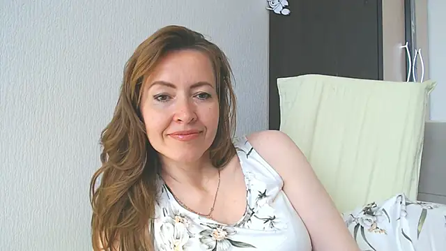 NicoleEunice87 Adlı Modelin Canlı XXX Sohbeti