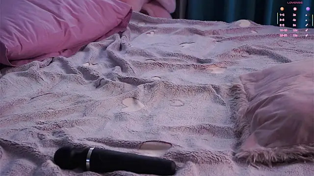 QueenieGitt Adlı Modelin Canlı XXX Sohbeti