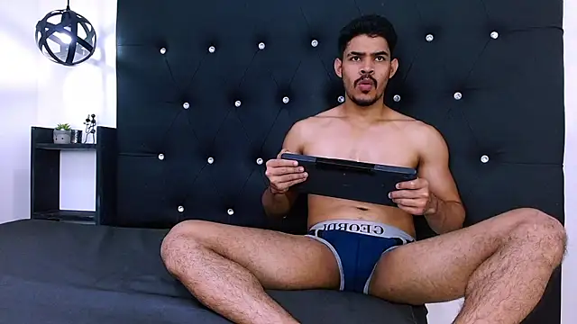 Chatroom XXX en direct de Dannesh_