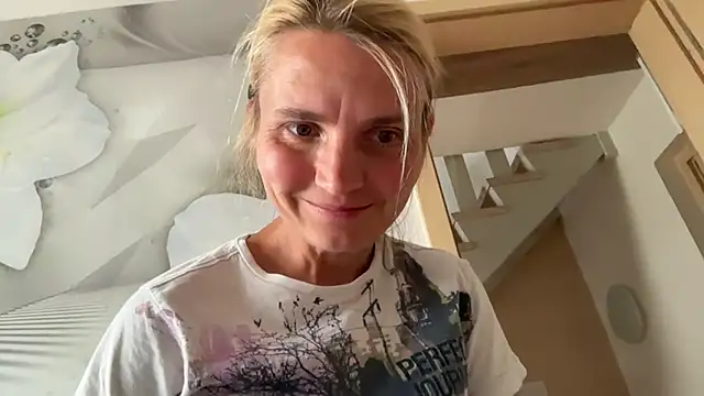 Chat XXX en directo de s-te-fan-i