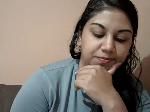 bellachow10 Live XXX-Chat