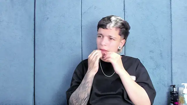 Megan_Thompson_'s Live XXX Chat