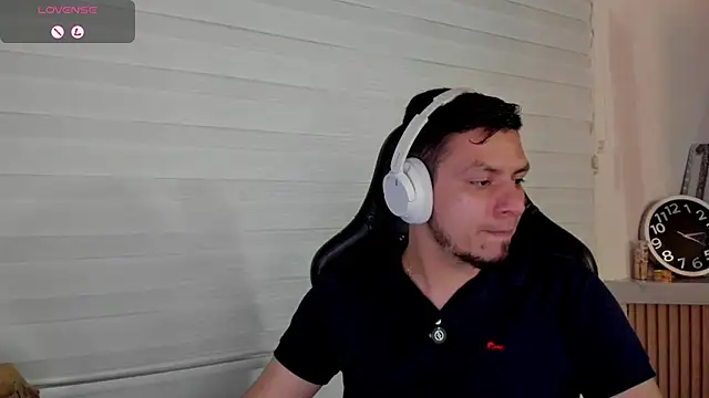 Chat +18 de Rick_Adams ao vivo