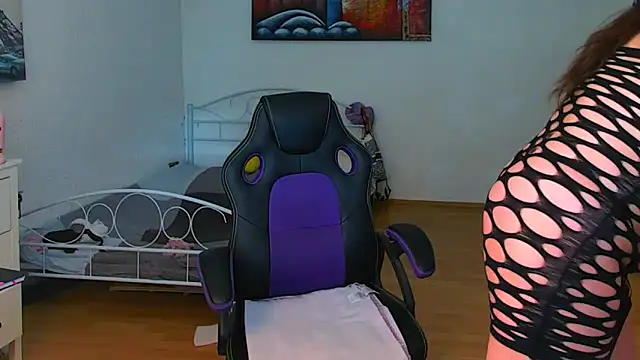Sylly Live XXX-Chat