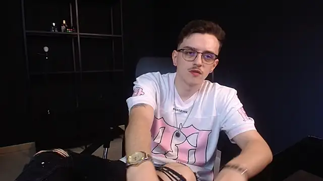 Živý XXX chat FelixStarkk