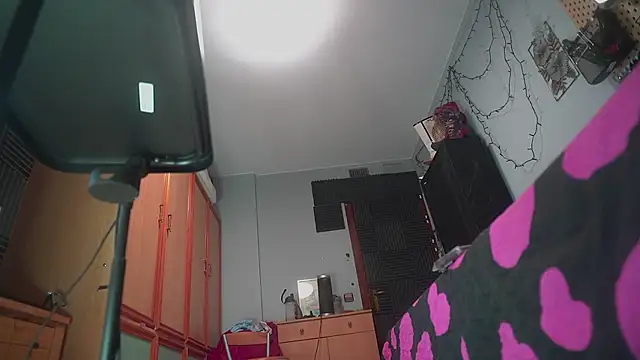 barbarah_ élő XXX-chatje