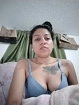 Chat +18 de Tiphanydirty3 ao vivo