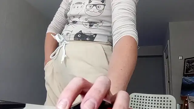 Alice_newhomeのライブXXXチャット