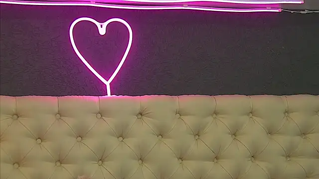 XXX chat uživo modela TaniaKaverina