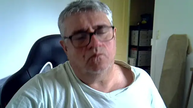 Онлайн чат XXX Laurent_oldmen