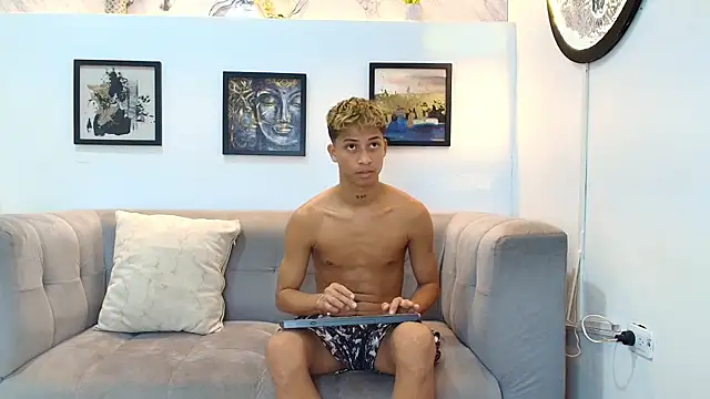 Chatroom XXX en direct de GOLD_BOYS