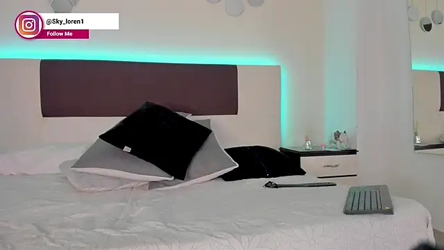 Sky_Loren's Live XXX Chat