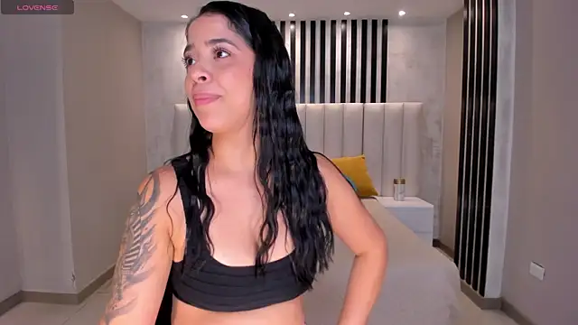 Chat XXX en directo de LucyCarter1