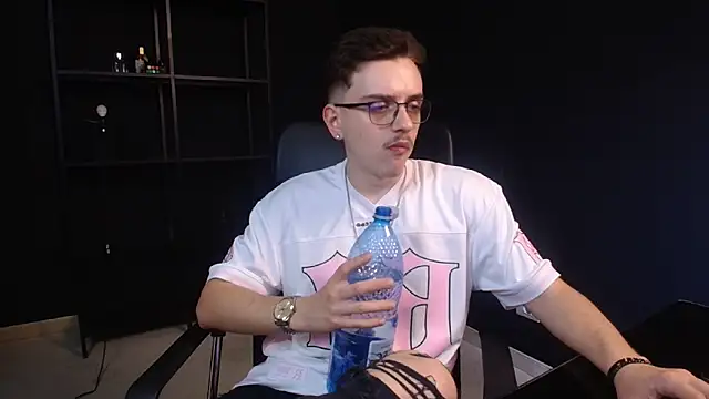 Chat XXX Live FelixStarkk