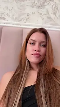 KikiWatson 现场XXX聊天