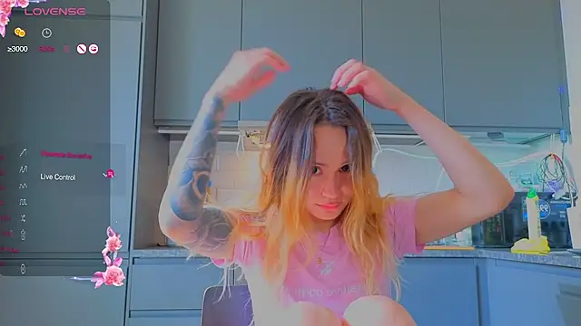 baobei03 Adlı Modelin Canlı XXX Sohbeti
