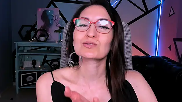 UnaTerra's Live XXX Chat