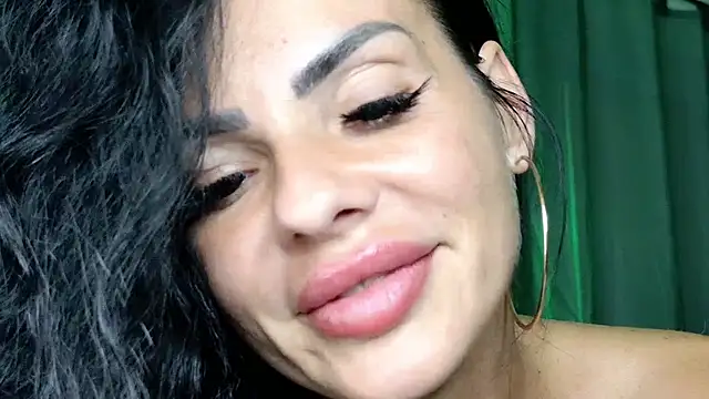 Czat XXX na żywo – Elle_Vie