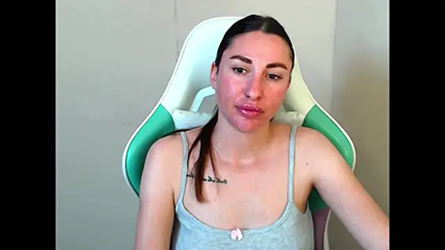 Cammil1a_horn 라이브 XXX 채팅