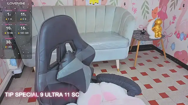 Paris09_v_n Live XXX chat