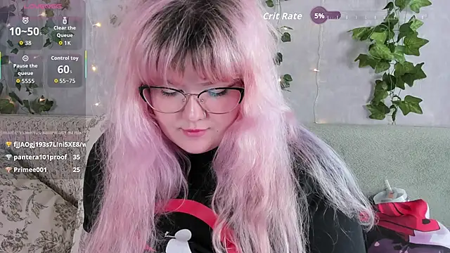 _CandyM1lky_'s Live XXX Chat
