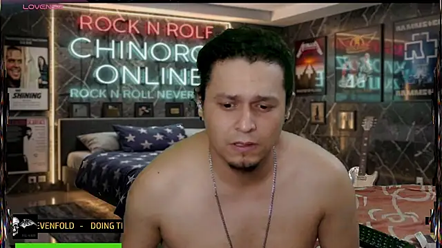 chino_roz Chat XXX in diretta
