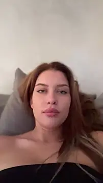 Živý XXX chat KikiWatson
