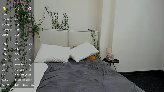 BlondeSambuca's Live XXX Chat