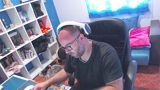 ravingr4d4 XXX чат на живо