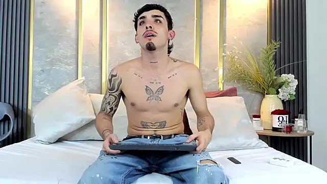 Czat XXX na żywo – NikoStone_