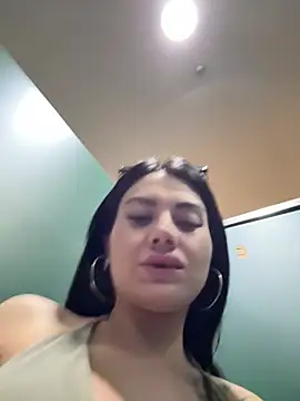 Wet__Bunny Adlı Modelin Canlı XXX Sohbeti