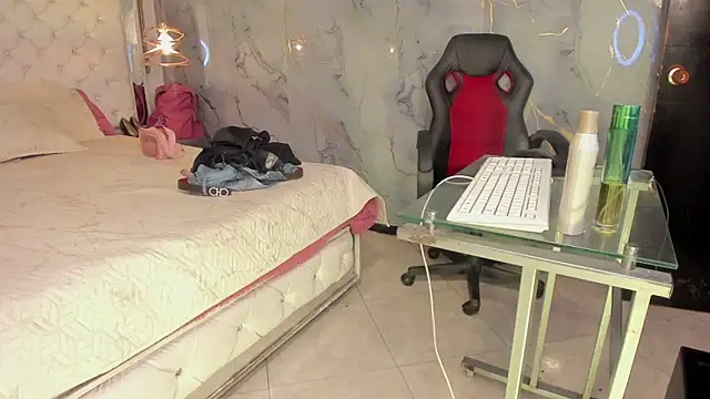 Chat +18 de Nara_belen ao vivo