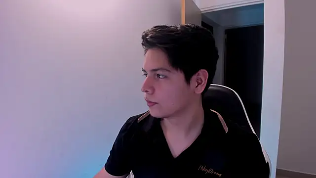XXX chat uživo modela Asta_YunoXXX