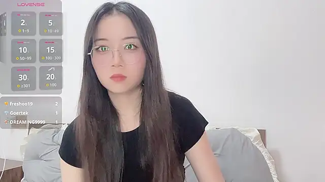 77-Vickyn Live XXX chat