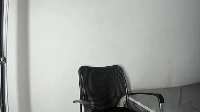 Adrian_Wolf Chat XXX live